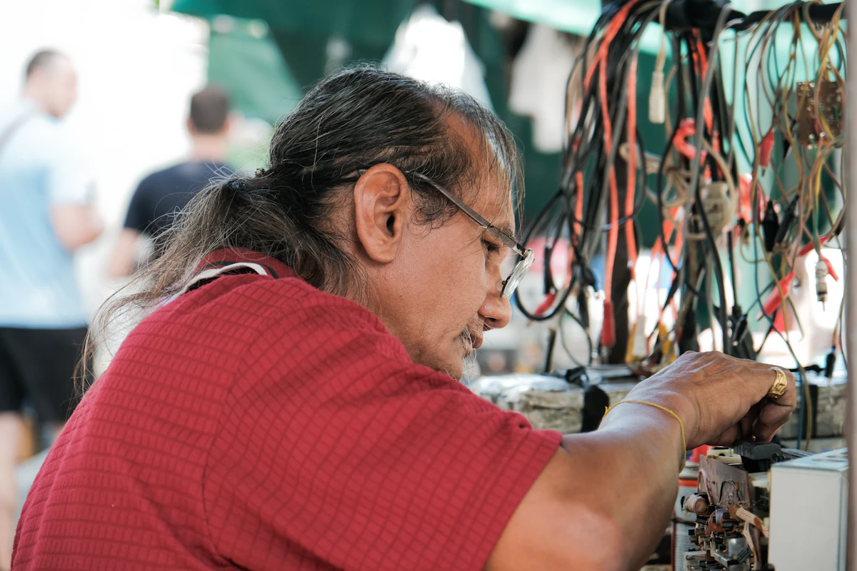 AC Refrigerant Leak: Signs and Repair Cost in 2026